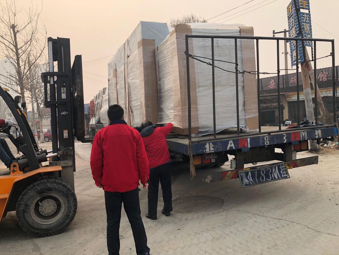 保定洗衣廠洗衣房設備昨日送貨完畢 保定洗衣廠洗衣房設備昨日送貨完畢